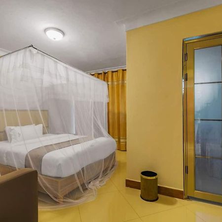 Santa Maria Hotel 恩德培 外观 照片