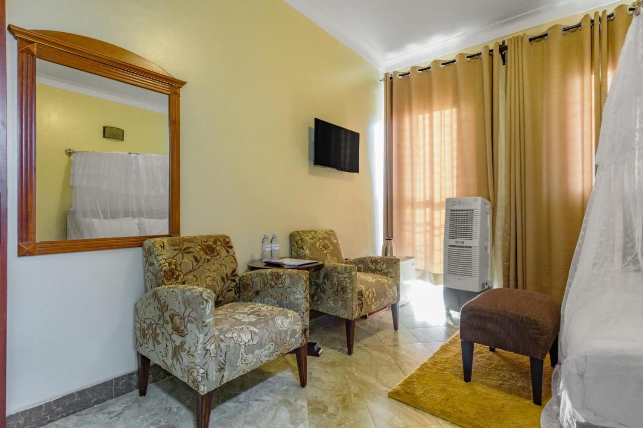 Santa Maria Hotel 恩德培 外观 照片