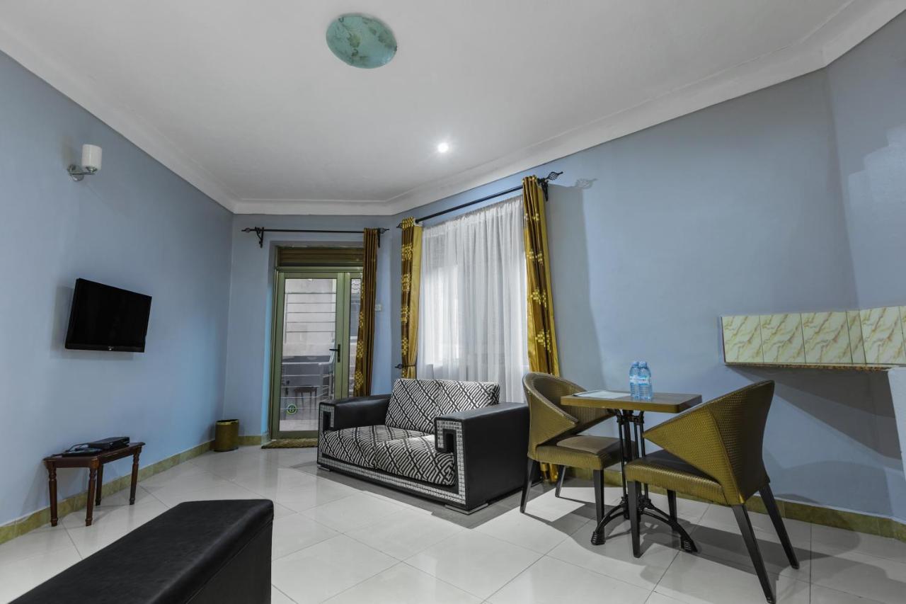 Santa Maria Hotel 恩德培 外观 照片